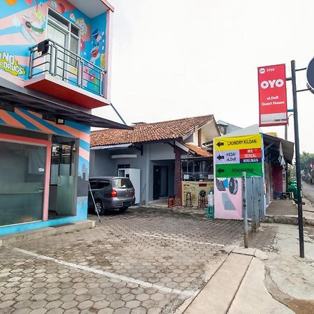 Oyo 3750 Elder Guest House Бандунг Екстериор снимка