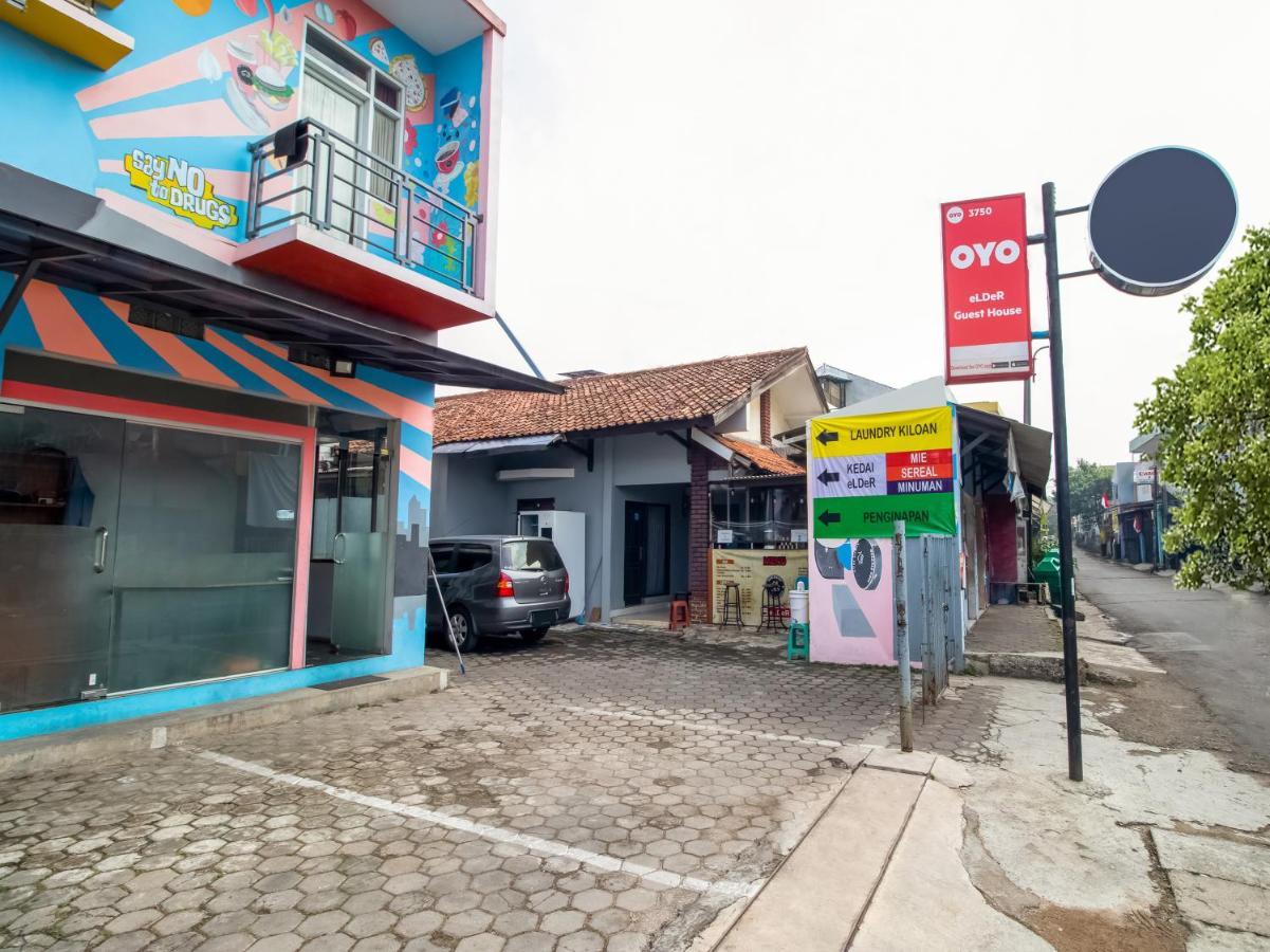 Oyo 3750 Elder Guest House Бандунг Екстериор снимка