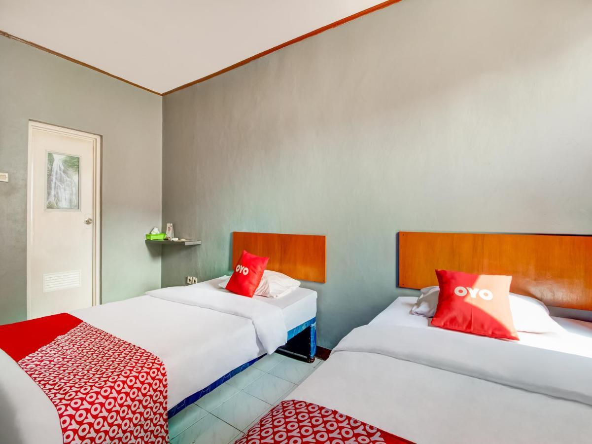 Oyo 3750 Elder Guest House Бандунг Екстериор снимка