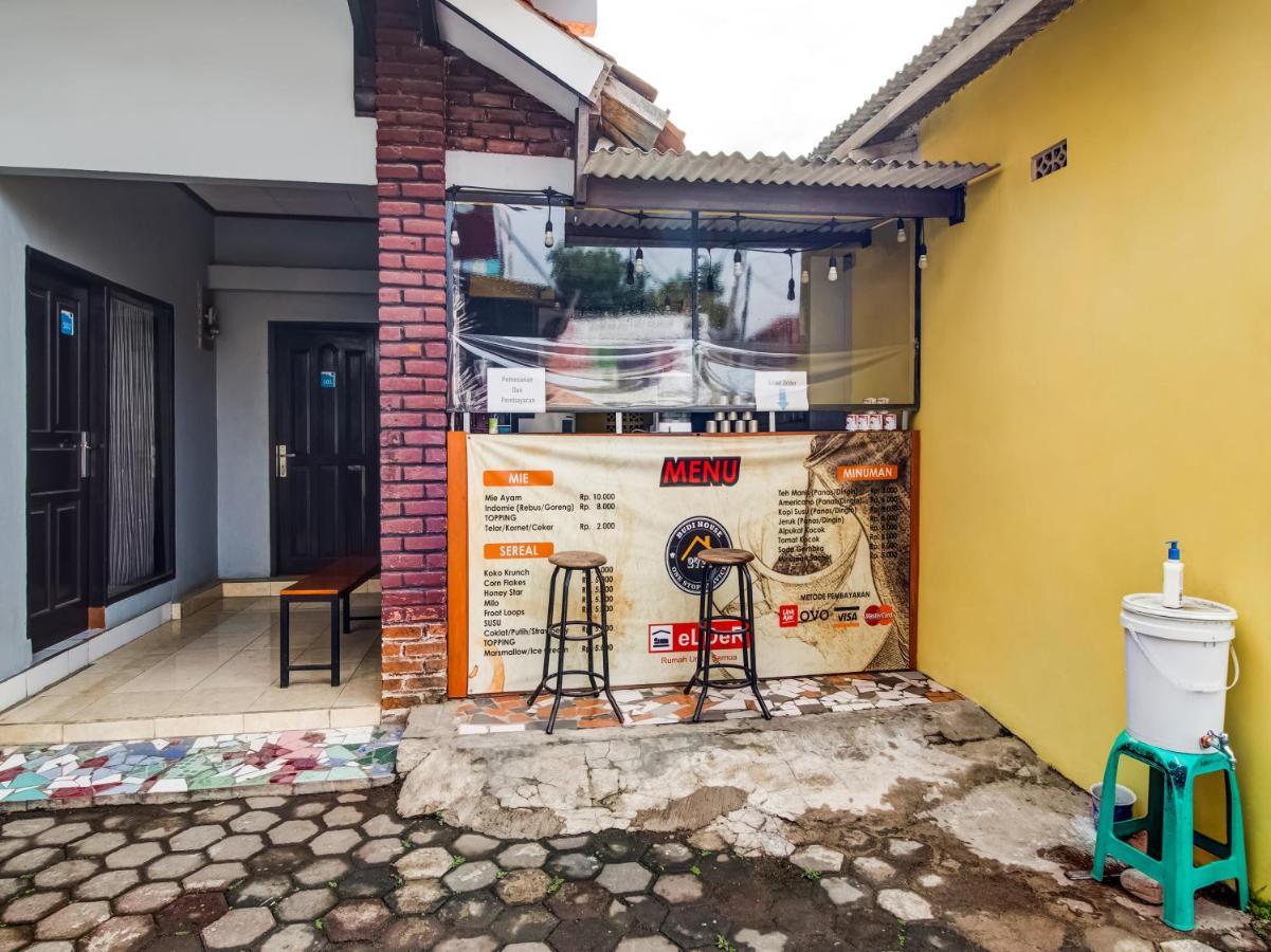Oyo 3750 Elder Guest House Бандунг Екстериор снимка